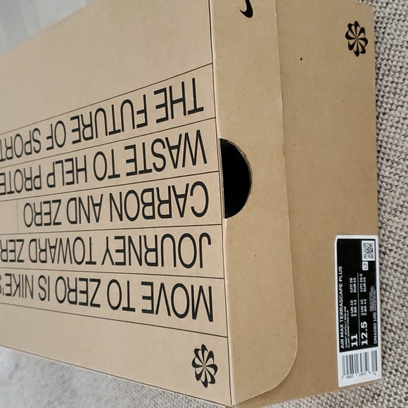 Nike air max sz 11 white - Picture 3 of 4